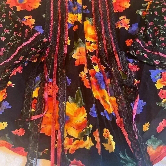 Vintage 90s Chico's Black Floral  Sheer Blouse, Lace Ribbon Accents Size 3 - Picture 2 of 5